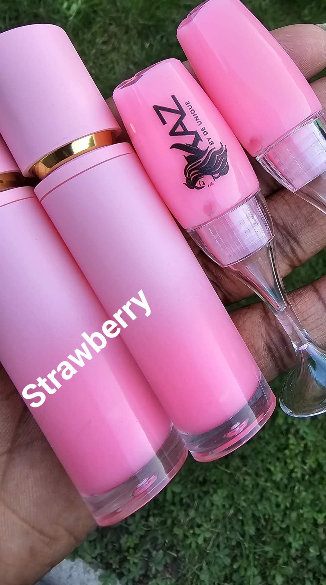 Non shimmering Lip Gloss - Strawberry